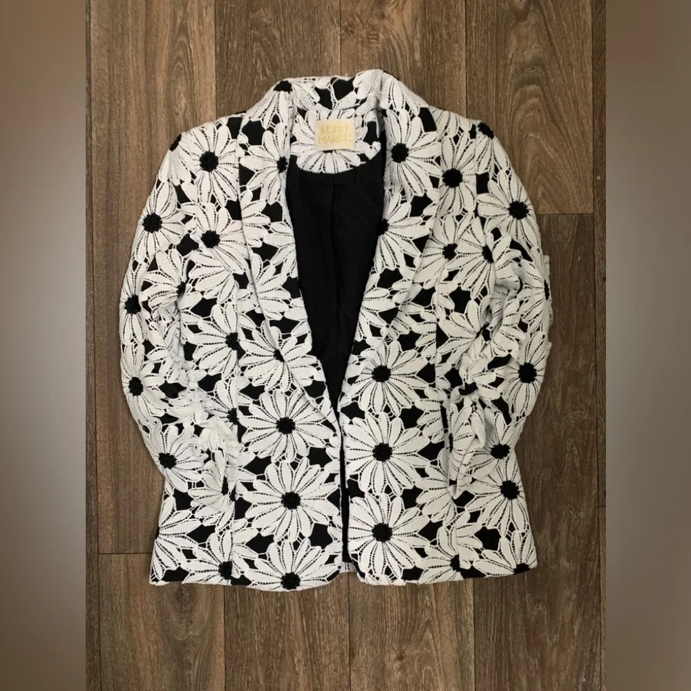 Judith March Custom Floral blazer short set